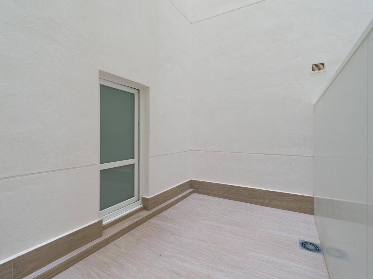 Homeforguest Modern Apartment In Las Canteras With Parking Las Palmas de Gran Canaria Eksteriør bilde