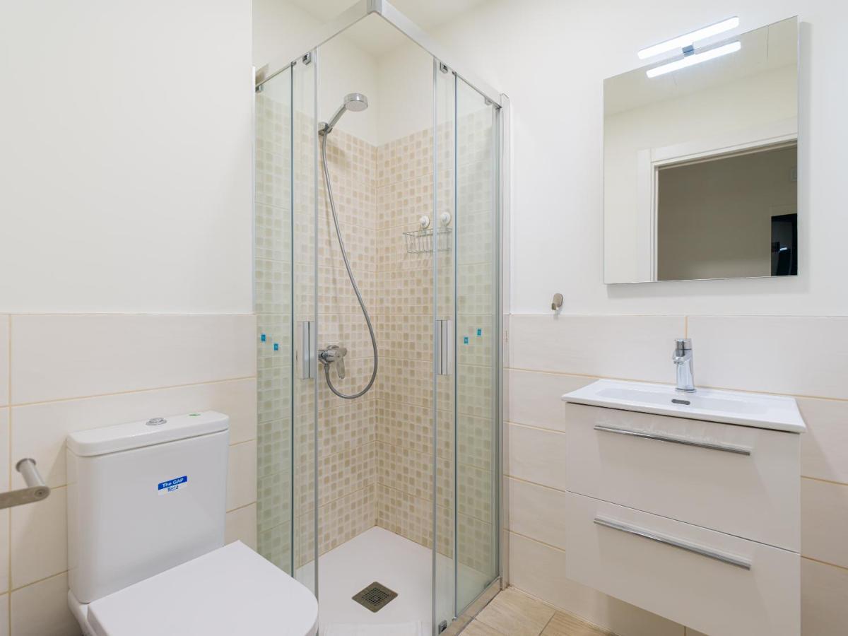 Homeforguest Modern Apartment In Las Canteras With Parking Las Palmas de Gran Canaria Eksteriør bilde