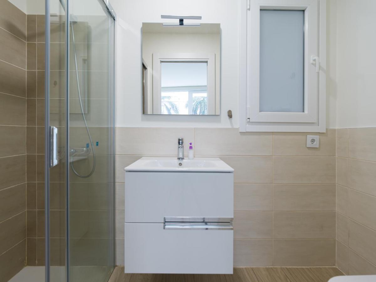 Homeforguest Modern Apartment In Las Canteras With Parking Las Palmas de Gran Canaria Eksteriør bilde